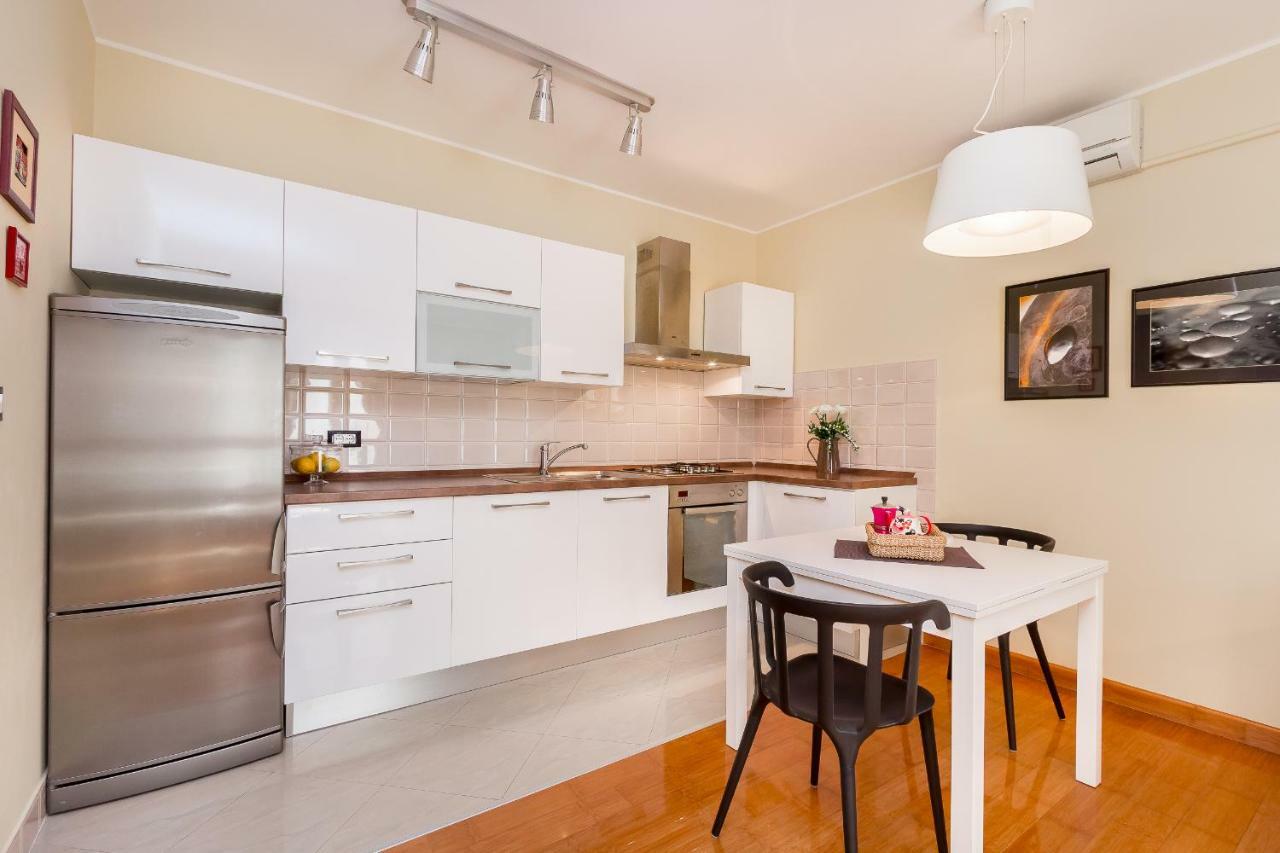 City Stylish Apartment Πούλα Εξωτερικό φωτογραφία